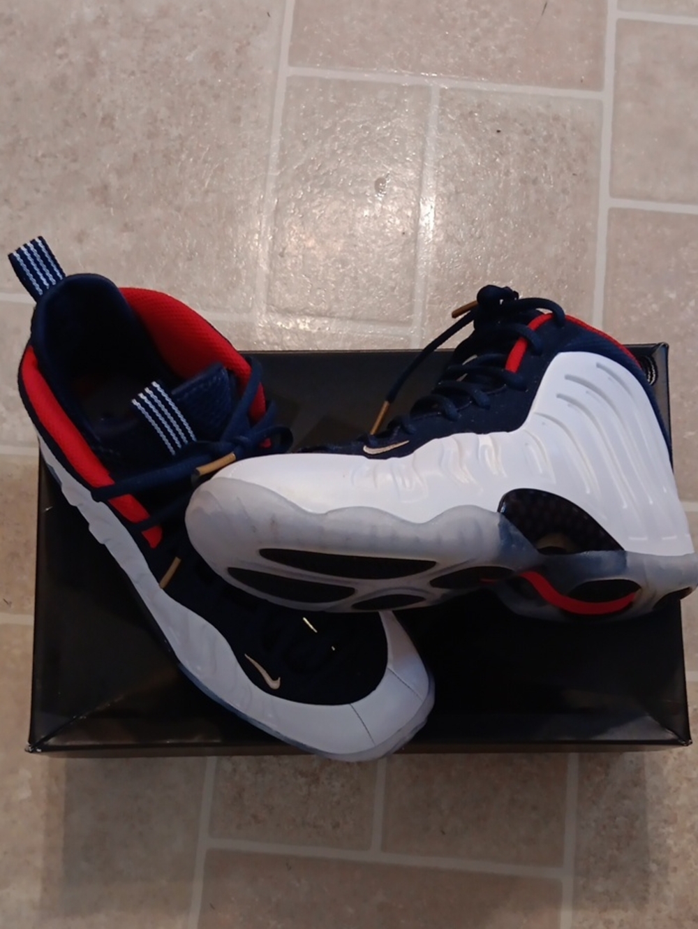 Nike Little Posite. Grade School Size 5y - Picture 8 of 9